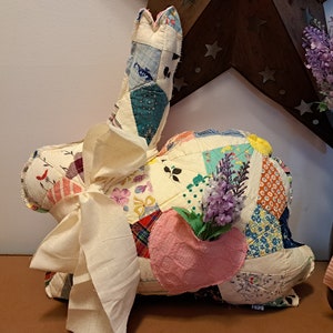 Antiek Quilt Bunny Kussen, Vintage Quilt Bunny Kussen, Boerderij Quilt Bunny Kussen, Paashaas Kussen