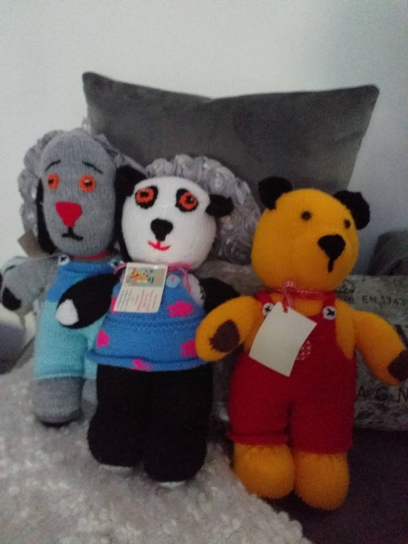 Sooty, Sweep & Soo toys Vintage knitted toys Sooty and Sweep and Soo bunting all having fun Sooty and Sweep unused 1970s vintage fabric xx bild 3