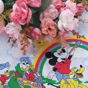 Mickey-Mouse-Stoff Vintage-Disney-Mickey-Mouse-Stoff aus den 1950er-Jahren, wunderschöner Retro-Stoff mit Darstellung von Pluto und vielen anderen, saubere und frische Baumwolle x