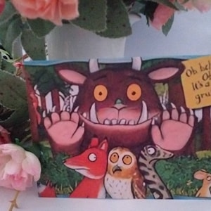Gruffalo Greetings card or notelet blank card of a lovely Gruffalo and friends fabulous design card is 11.5 x 14 cms quality card.