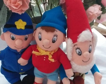 Noddy in Toyland Fabric toys. Lovely Vintage 1990s toys Noddy, Big Ears, Tessie Bear & Mr Plod soft beany toys xx approx 15 cms in height