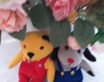 Sooty and Sweep Vintageleksaker, vackert Sooty and Sweep-tyg från 1970-talet och fantastisk handgjord decoupage-vimplar i trä xx