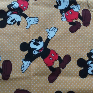 Mickey-Mouse-Stoff Vintage Walt Disney Mickey-Mouse-Stoff wunderschöner Disney-Stoff mit hübschen Bildern von Mickey auf einem gepunkteten Hintergrund