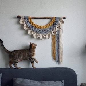 Macrame wall hanging small, Dorm wall decor, Nursery wall hanging, Boho wall hanging, Living room decor, woven wall hanging, Woven hangers