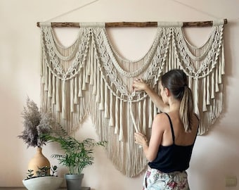 Macrame Wall Hanging, Tapestry Wall Hanging, Large Macrame Wall Hanging, Macrame Wedding Backdrop, Macrame on Driftwood, Woven Hangers