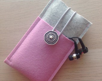 Custom-made wool felt phone case