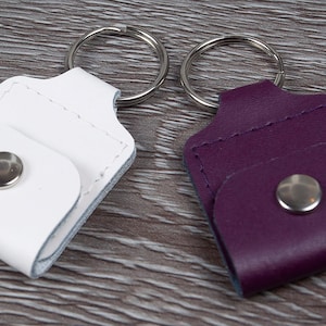 Italiaanse gladde lederen gitaar pick houder, pond munt houder, SD-kaart houder, trolley token houder, tiny pouch sleutelhanger, ADT alarm fob houder
