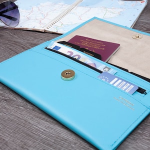 Organizador de viaje de lujo, porta pasaporte, organizador de documentos de piel auténtica con grano toscano.