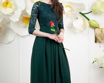 Green bridesmaid dress. Long lace dress with 3/4 sleeves. Mother of the groom dress. Junior bridesmaid dress. Evening gown