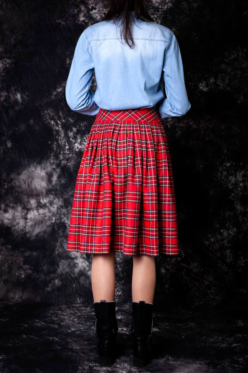 Mid length top red plaid skirt