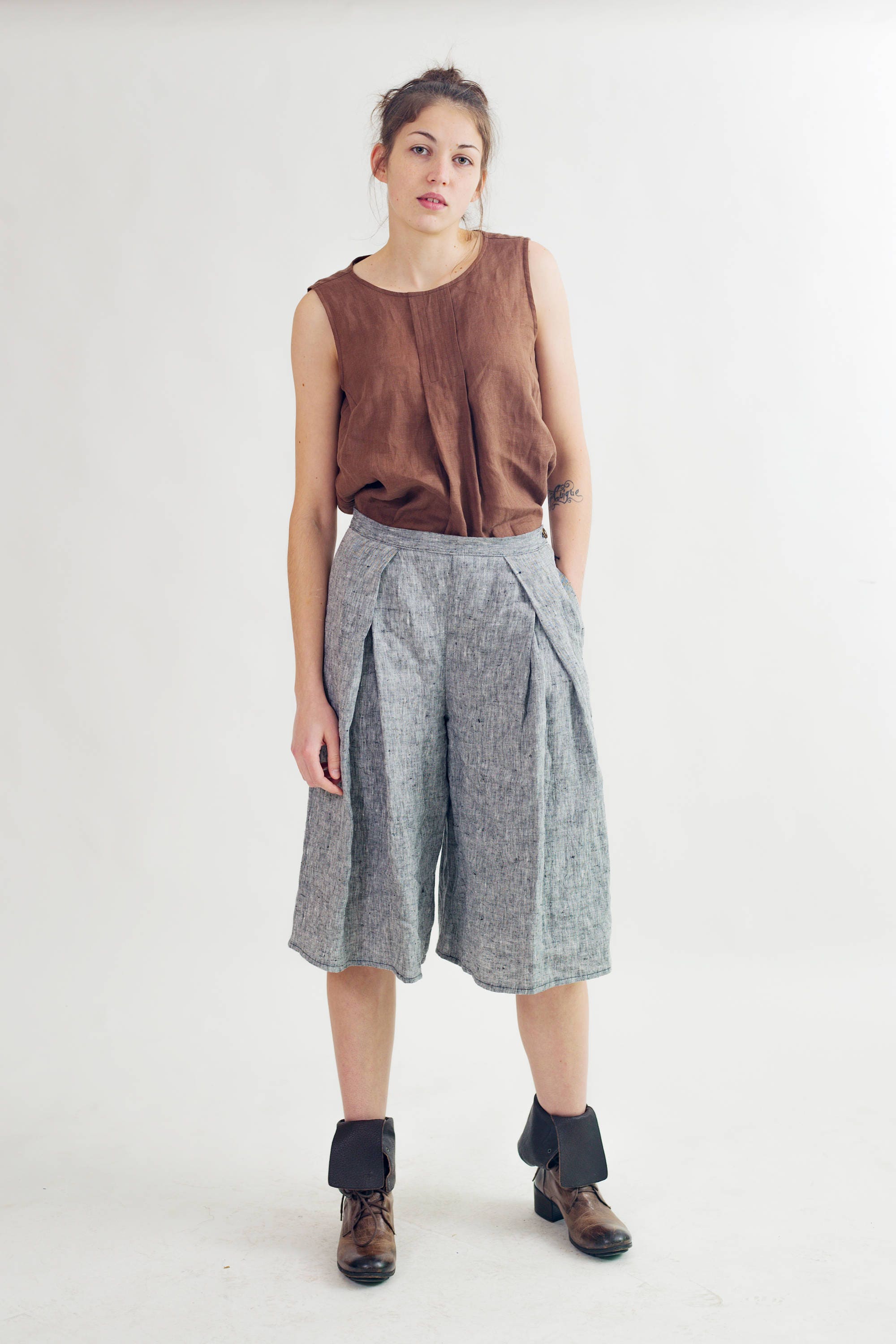 Gray linen palazzo pants. Linen shorts with pockets women. | Etsy