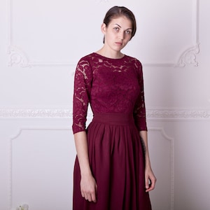 Short burgundy dress with sleeves. Bridesmaid lace dress knee length. Burgundy cocktail dress. Western wedding image 3