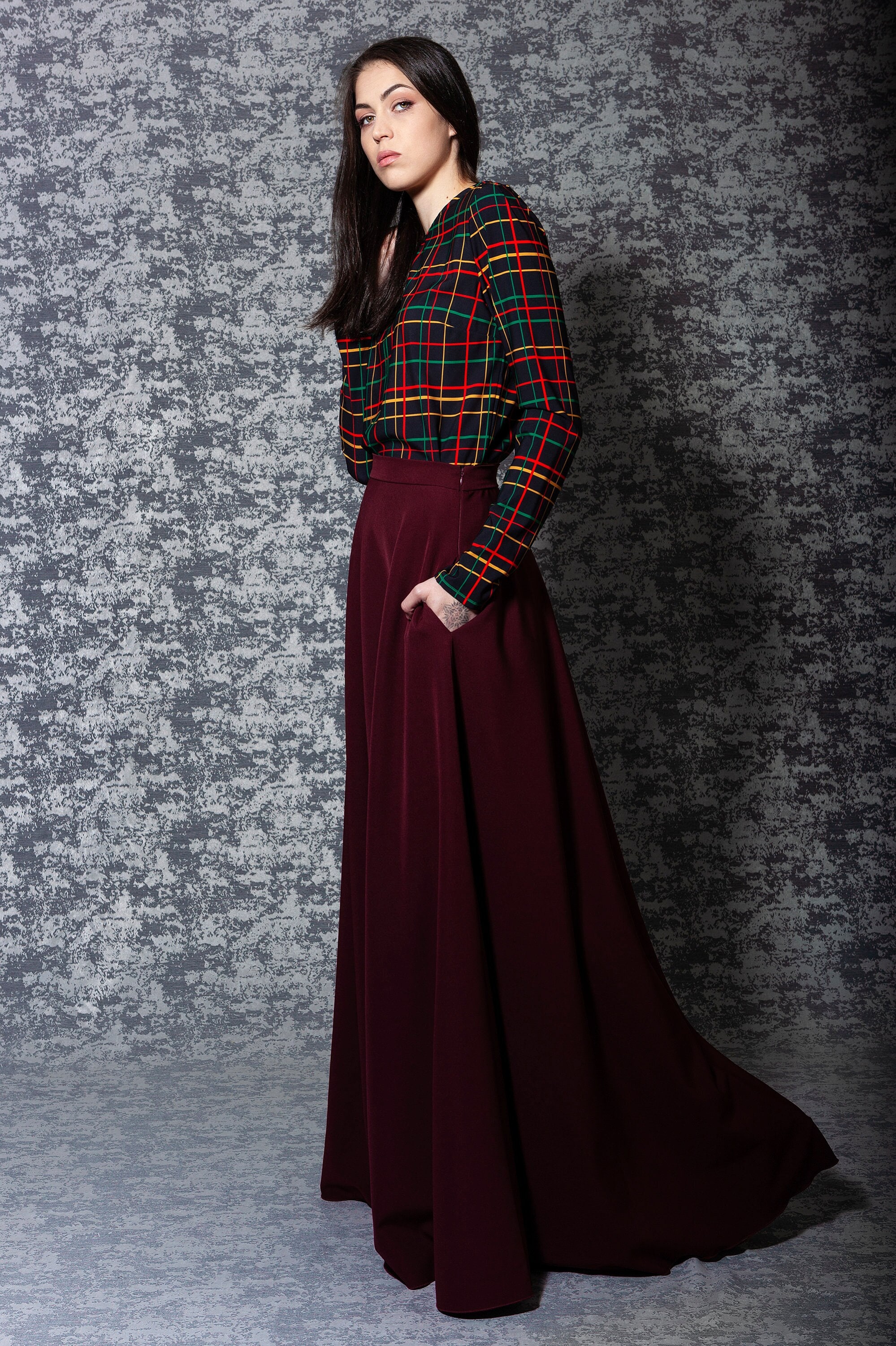 Una Falda Color Vino Outfit Con Falda Vinotinto Color Vino Tinto