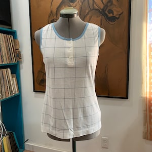 Vintage 1990s Descente womens golf tank made in Japan