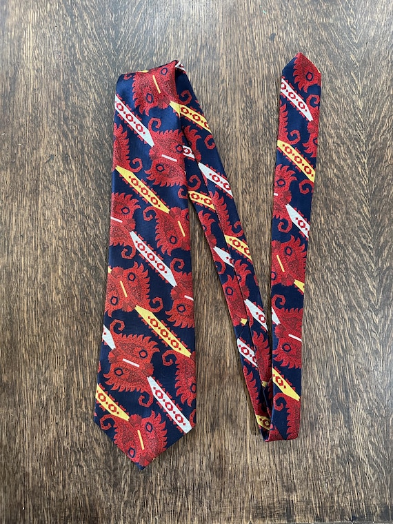 1970s Lilly Dache red and blue necktie