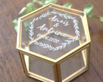 Custom glass and metal wedding ring box, cottage style, hexagon carrier alliance in glass personalized with your text, names and date