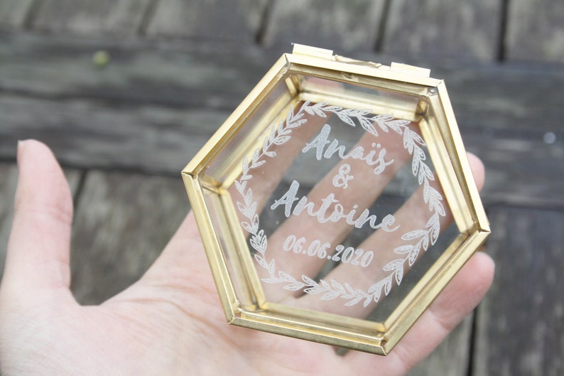 Custom glass and metal wedding ring box, cottage style, hexagon carrier alliance in glass personalized with your text, names and date image 5