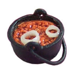Dollhouse miniature baked beans in pot handcrafted
