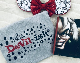 ユニベア ダージリン クルエラ クルエラ・ド・ヴィル Tシャツ ディズニー ヴィランズ 101匹わんちゃん
