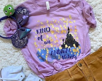 Camiseta unisex de manga corta con celebración del cumpleaños de Rapunzel Disney y Año Nuevo de Tangled