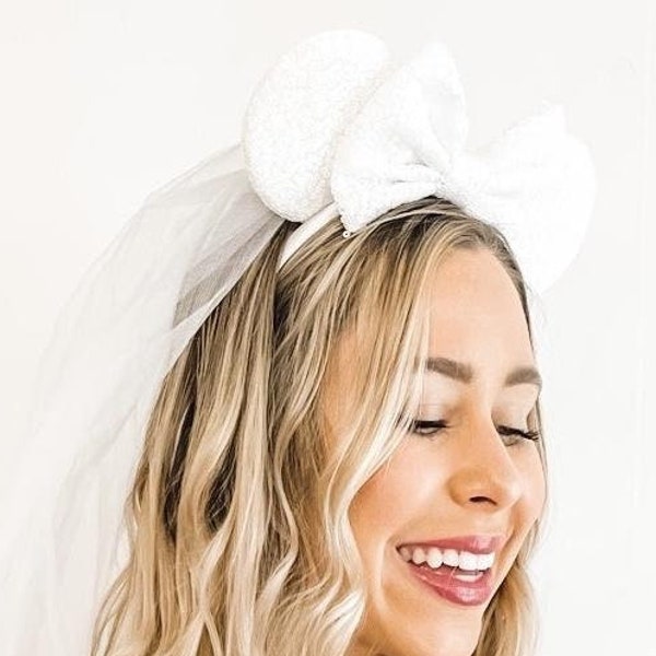 Minnie Mouse Ear Bridal Veil | Disneyland Disney World Epcot Bachelorette Party | Sequin Bridal Party Gifts, Bridesmaids Favors Decorations