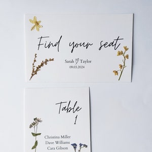 Wedding Seating chart cards with pressed flowers. Seating plan with flowers. Wedding decorations with flowers. Find your seat card included.