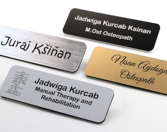 Personalisierte Premium Namensschild Personal ID-Tag mit Pin | Designen Sie Ihren benutzerdefinierten Badge | Laser-Gravur (gold, silber, weiß, schwarz)