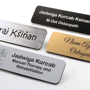 Personalisierte Premium Namensschild Personal ID-Tag mit Pin | Designen Sie Ihren benutzerdefinierten Badge | Laser-Gravur (gold, silber, weiß, schwarz)