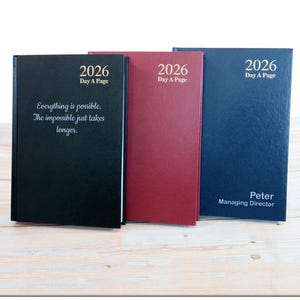 Agenda personnalisé 2026 relié à couverture rigide, format A4/A5 | Agenda personnalisé imprimé (dates au Royaume-Uni)