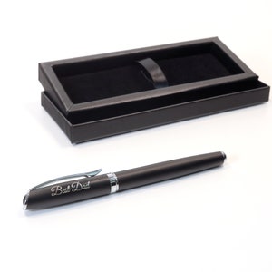Personalisierter Premium Satin Schwarz Metall Füller Geschenkbox Design ein wirklich einzigartiges Geschenk Lasergraviert Bild 1