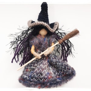 Good luck KITCHEN WITCH DOLL, Horror Decor, Hanging Witch, Ooak art doll, Wooden Figurine, Handcrafted witch, Halloween witch, Hedge Witch