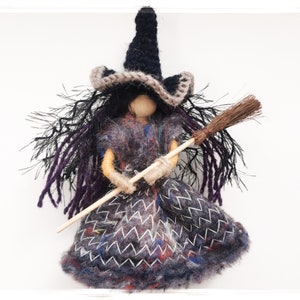 Küche Hexe Puppe - OOAK Kunstpuppe - hängende Hexe Figur aus Holz - viel Glück Hecke Halloween Hexe Geschenk