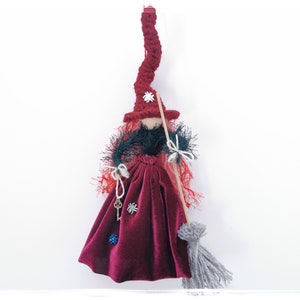 Figurka Wróżki Wiedźmy La Befana Powodzenia Kuchenna Lalka Wiedźmy Ręcznie Robiona Drewniana Filcowa Fay Home Spirit Aksamitna Wisząca Ozdoba Prezent Przyjaciela Mamy