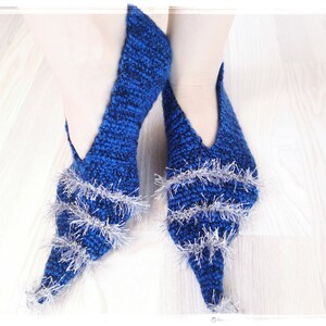 Witches Slippers, Blue fuzzy Slippers, Pointed Toe Slippers, Mismatched slippers, Women&#39;s slippers, Witch mules, Christmas gift her girl