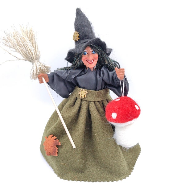 Forest Witch FIgurine with felt Musroom fly swatter, Kitchen Witch Doll, Energeti Protection Talisman Poppet Ornament, New Home Gift Decor