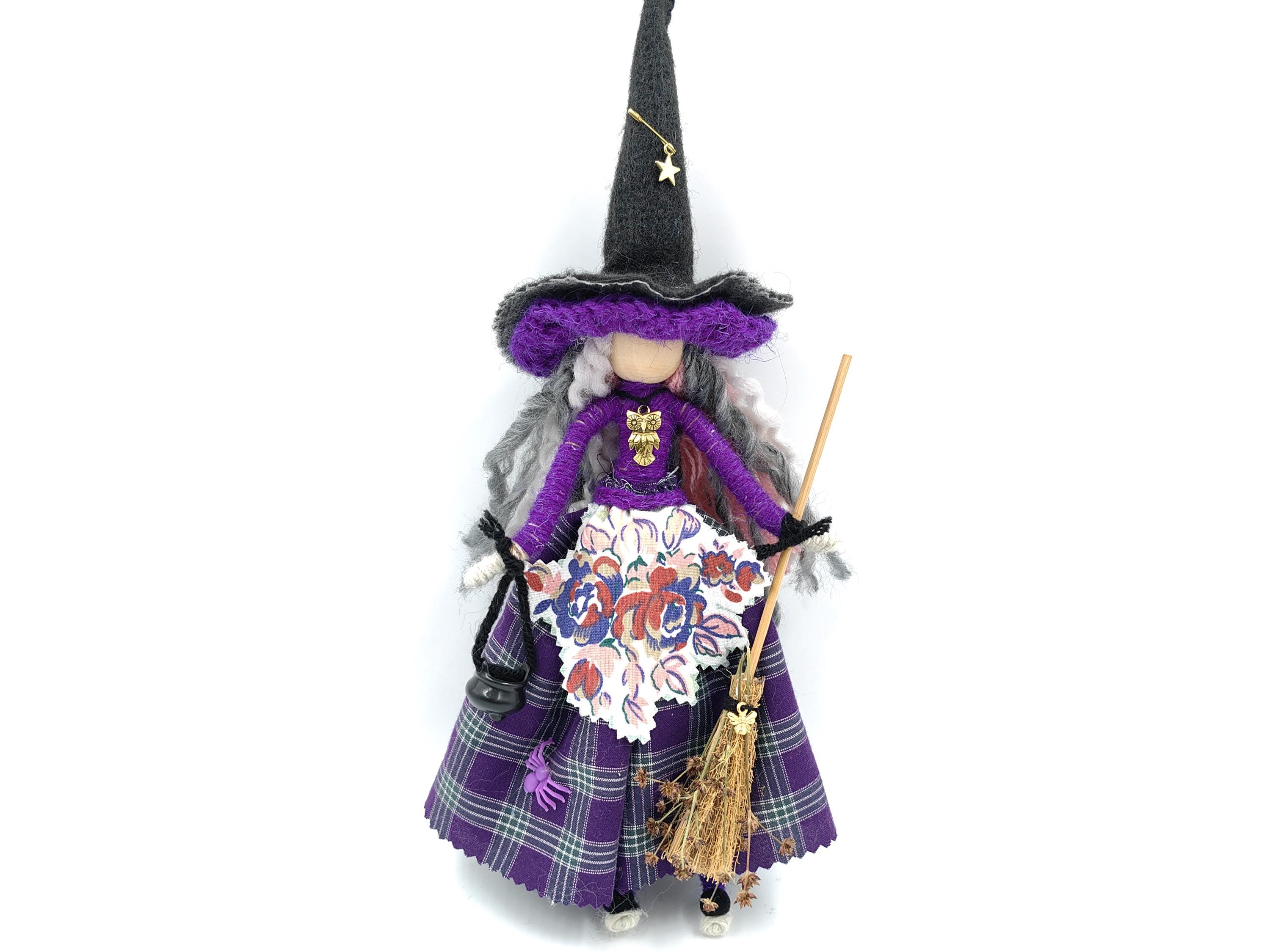 キッチンウィッチ人形 – 紫色の魔除け魔女 – 民間魔術の妖精 – 異教徒