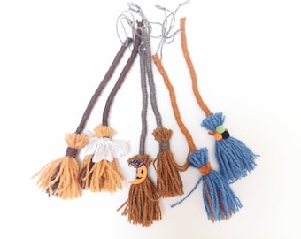 Set von 2 Besen, Altar Mini Besen, HexenBesen Ornament, Küchen Hexe Besen, Pagan Wicca Besom Ornament, Witchy Vibes, Geschenk home
