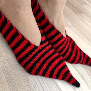 Witch Slippers – Black Red Striped Knit Pointed Toe Flats, Cozy Crochet Witchy Mules, Christmas Gift for Her