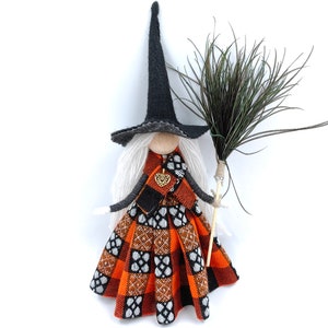 Christmas Witch Doll, Fairy Witch Figurine, Halloween Gift, Kitchen WITCH Doll, Wooden Crone, grey Spirit Doll, Witchy Altar Decor, Ornament