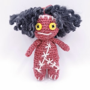 Gehäkelte Voodoo-Puppe Schlüsselanhänger, Voodoo Amigurumi, Voodoo Figur Schlüsselanhänger Spielzeug, Schlüsselanhänger Keefob Schlüsselanhänger, Taschenanhänger Zubehör Dekoration