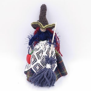 Muñeca de bruja de cocina, adorno colgante para decoración del hogar, figurita de hada espiritual, bruja hecha a mano en escoba, talismán poppet Baba yaga