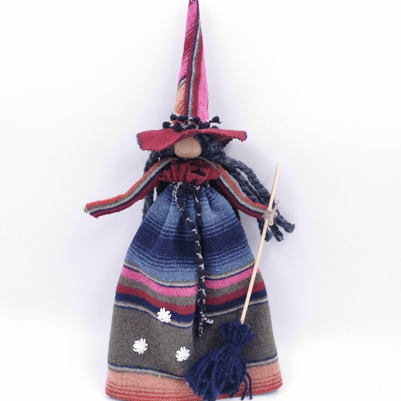 22 Mini Figurines Contes De Fées – Occasion – Bon État – Plastique – 8-11 Ans