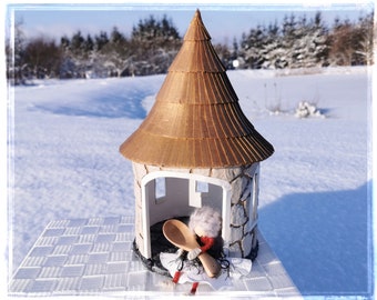 Feen hexenhaus, Küche HEXe Puppenhaus, Hedge Hexe Figur mit Löffel, Feengarten Puppenhaus Miniatur Unikat Papierhaus Familie Geschenk
