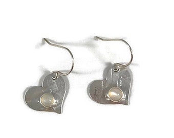 E395 Sterling Silver Heart Earrings