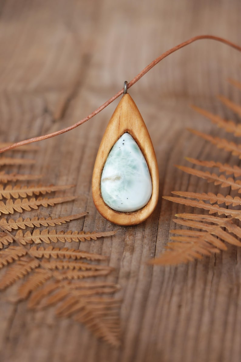 Larimar Birkenholzanhänger Bild 1