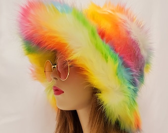 Cappello da pescatore in pelliccia sintetica Sorbet Rainbow Wave / Cappello floscio / Cappello da festival / Cappello in pelliccia pelosa / Cappello in pelliccia sintetica / Cappello fatto a mano / Cappello Pride
