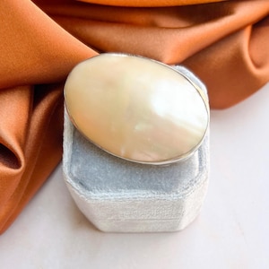 Georgian Brooch Antique c.1800 Mother of Pearl and Silver