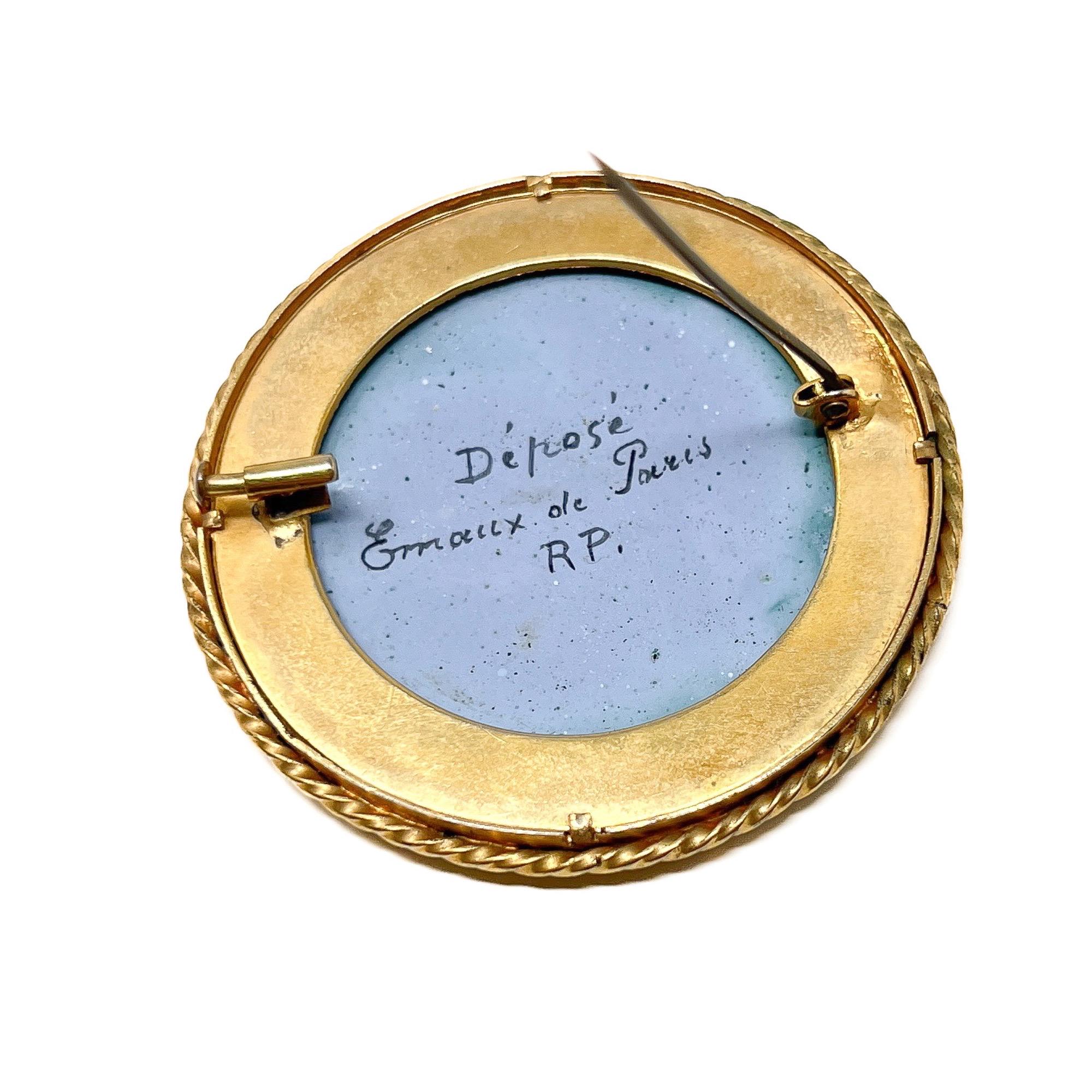 Broche Vintage Française Années 1930 – Émail Floral Multicolore, Marque J. Brevers