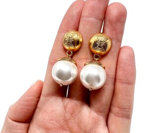 Givenchy 1990s Gold Plate and Faux Pearl Vintage Logo