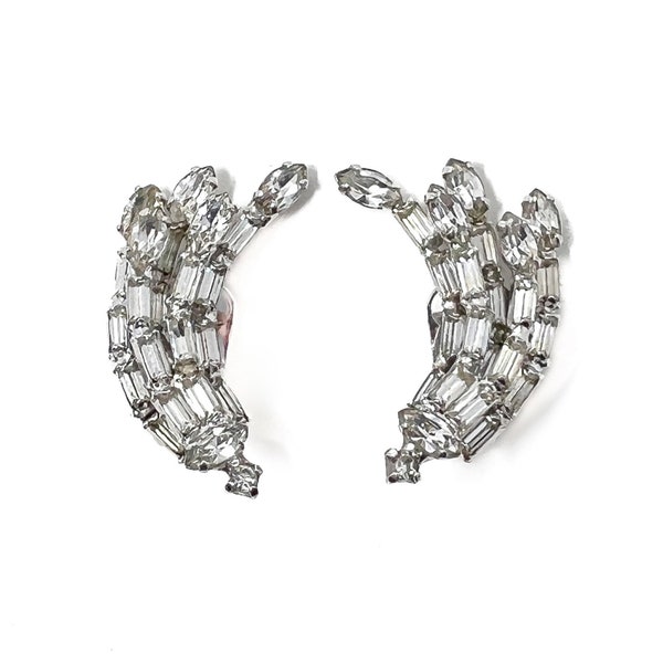 Kramer of New York Earrings 1950s Vintage Rhinestones Comet Design